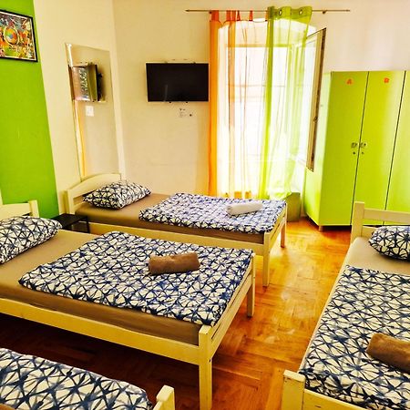 Croparadise Hostel Сплит Екстериор снимка