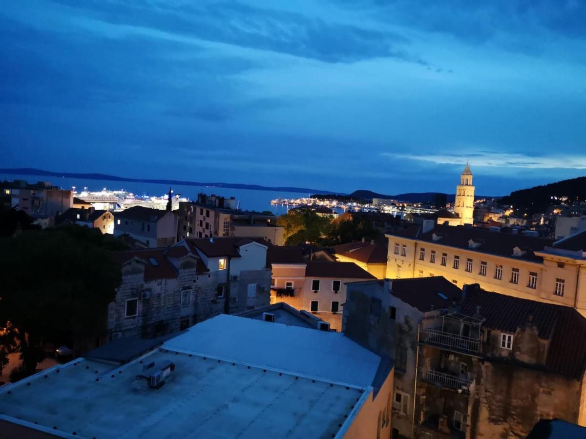 Croparadise Hostel Сплит Екстериор снимка