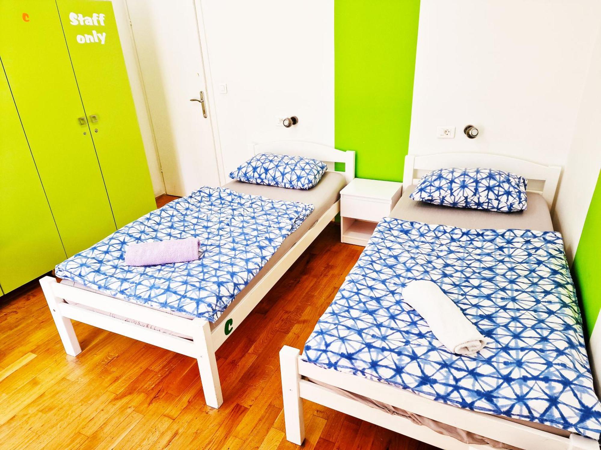 Croparadise Hostel Сплит Екстериор снимка