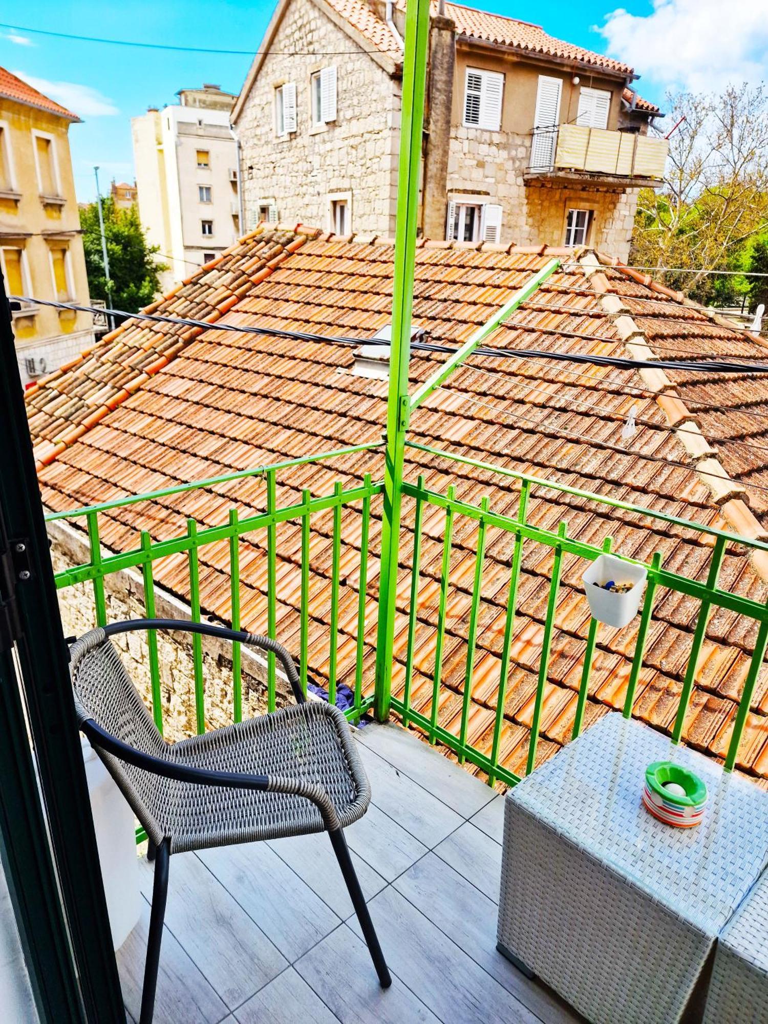 Croparadise Hostel Сплит Екстериор снимка