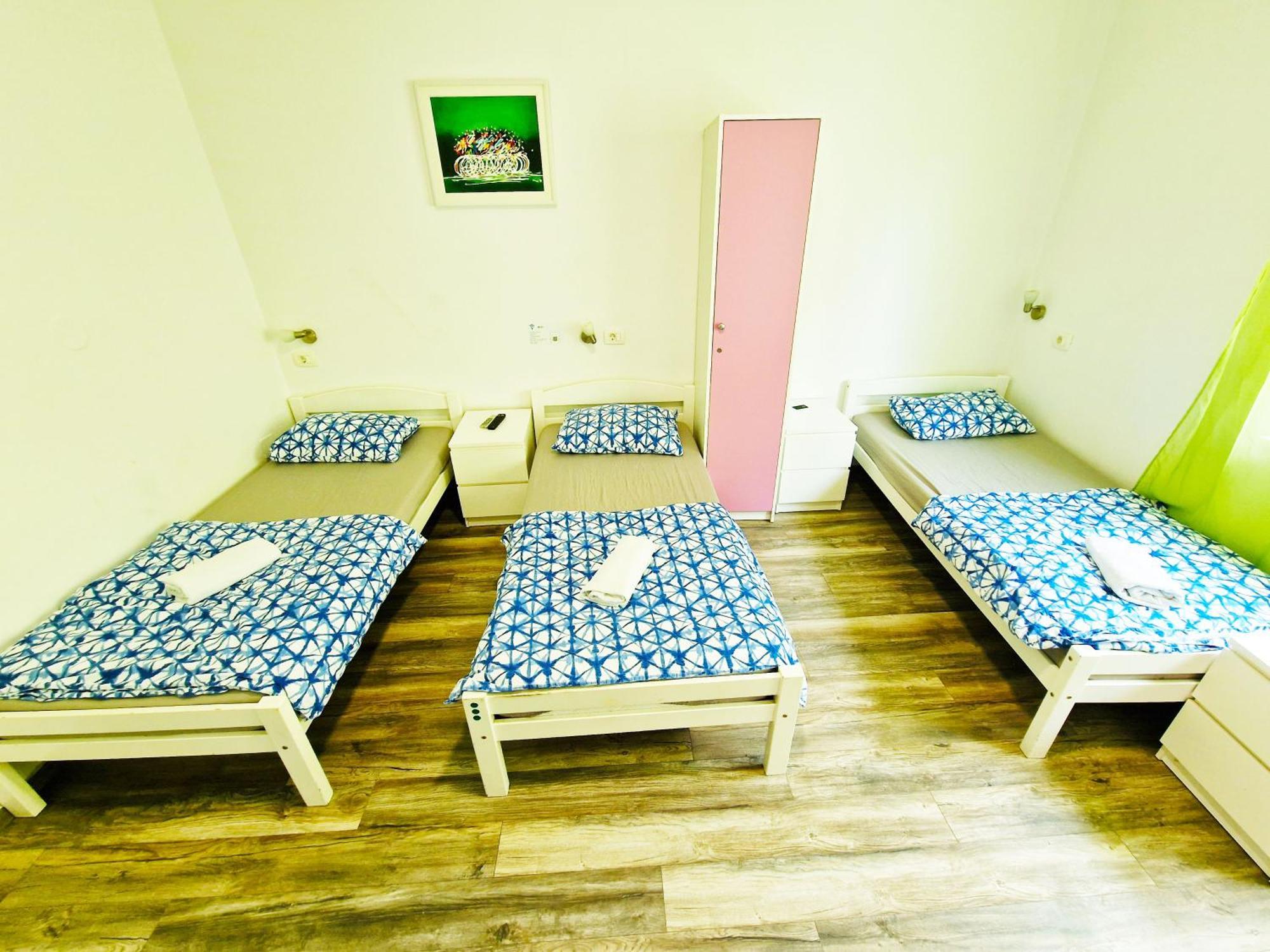 Croparadise Hostel Сплит Екстериор снимка